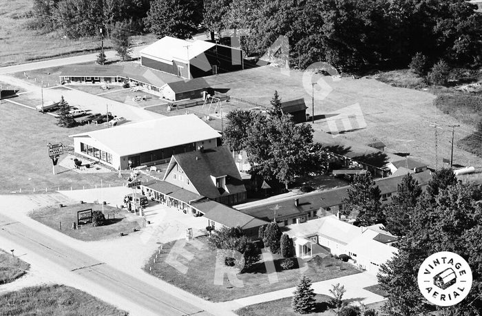 Great Escape Motor Lodge (Redwoood Motor Lodge) - 1983 (newer photo)